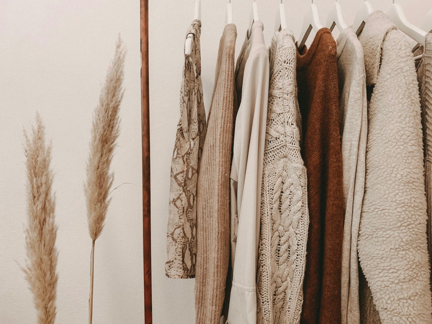 Exploring Iconic Styles That Never Go Out of Fashion